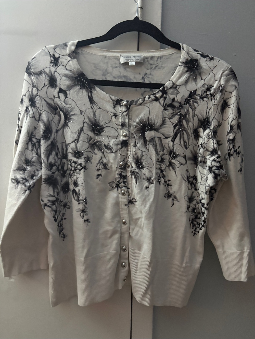 Venezia-Milano Black & Cream Floral snap Button-Front Cardigan